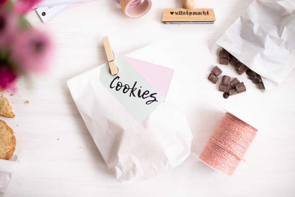 PAPIERTÜTEN BASTELN ALS GESCHENKTÜTEN FÜR KEKSE